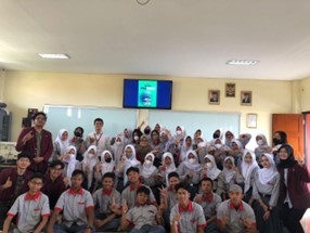 Sosialisasi Pengenalan Cyber Security kepada siswa Sekolah Menengah Atas Telkom Bandung